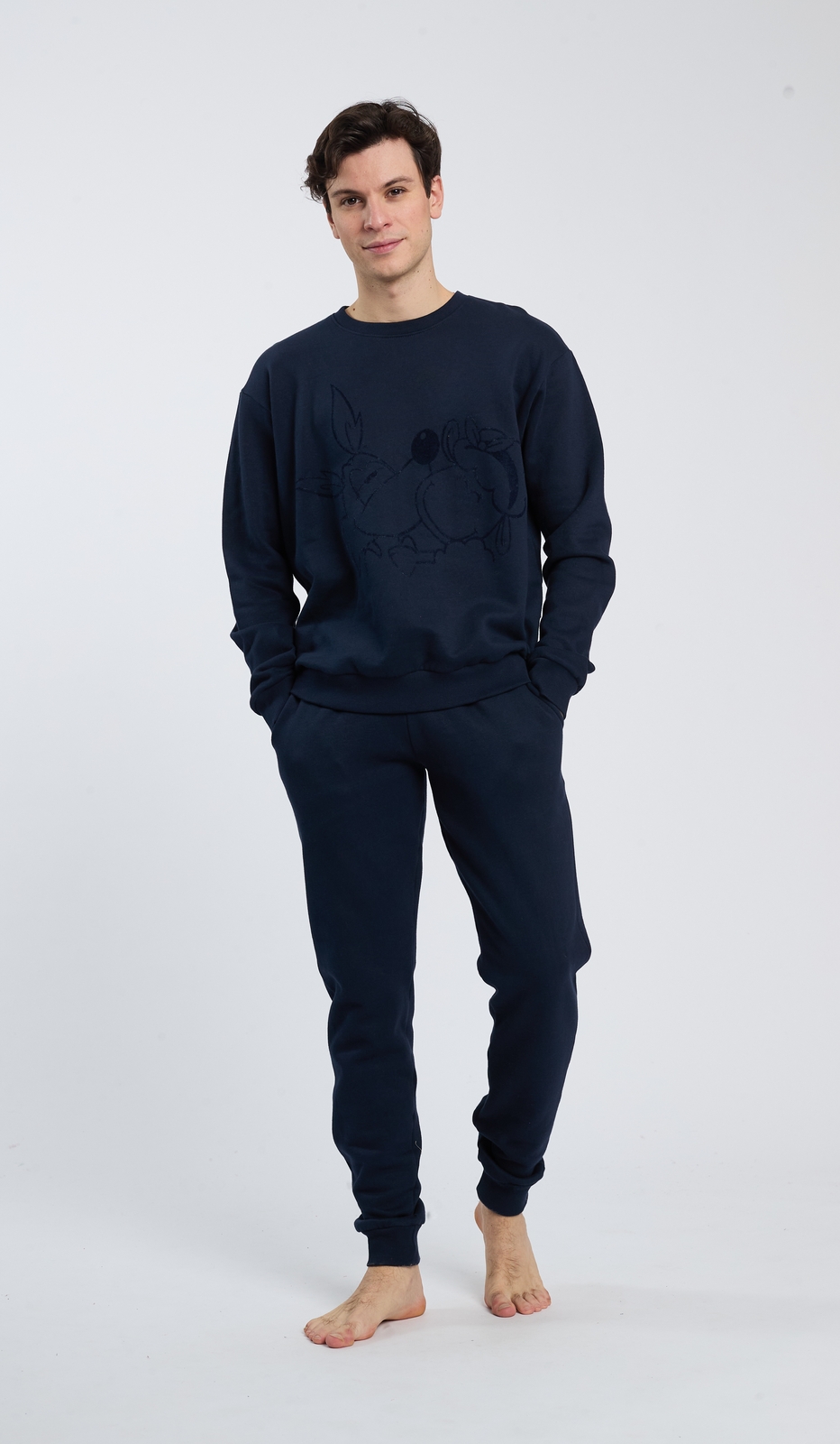 Felpa Non Dormo Solo Comoda e Versatile per Ogni Momento della Tua Giornata